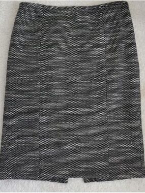 Black & White Tweed Pencil Skirt size large